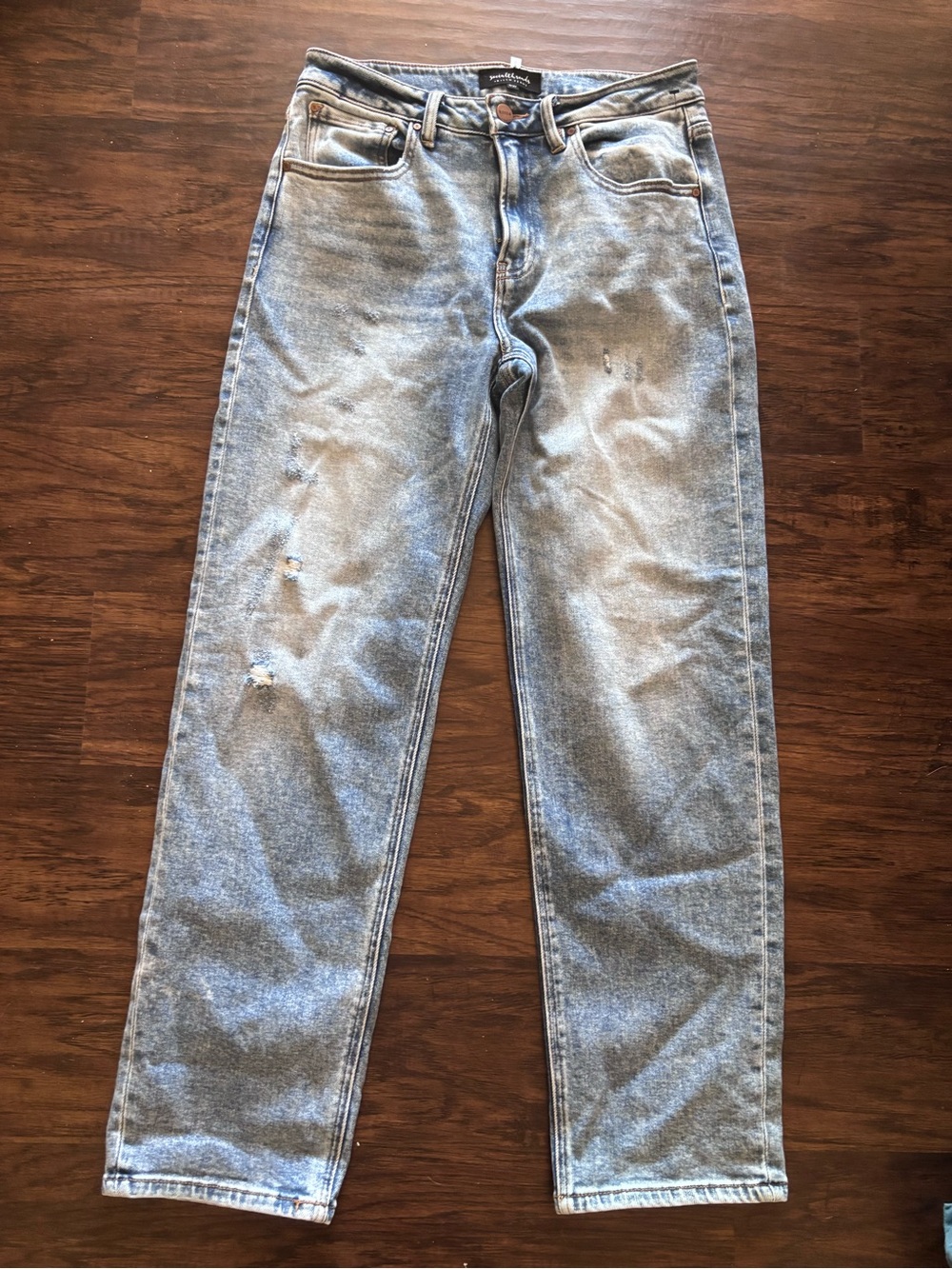 Risen (Social Threads)Women’s Straight Light Blue Jeans